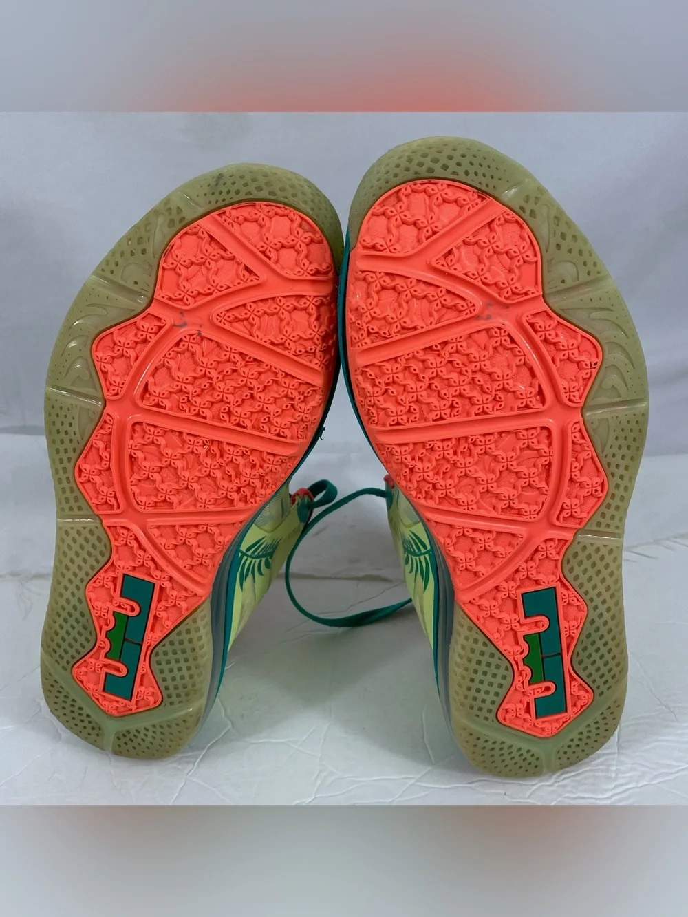 Nike Men's LeBron IX 9 Low LeBronald Palmer Basketball Shoes 10 DO9355 300